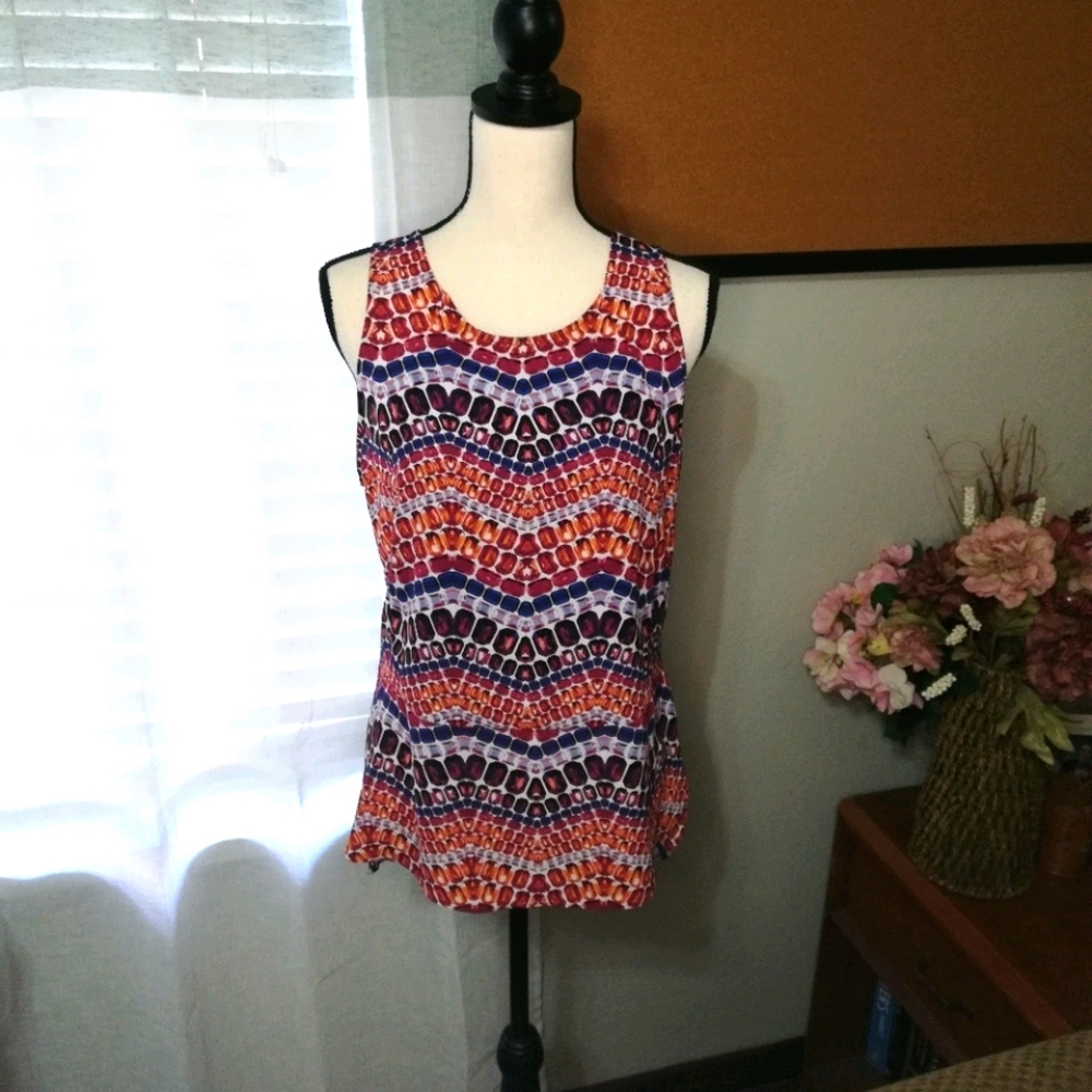 NWT Geometric Blouse